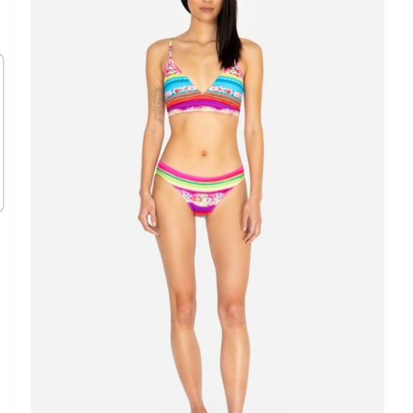 Johnny was NATALIA HIPSTER & LUCIA HALTER TOP